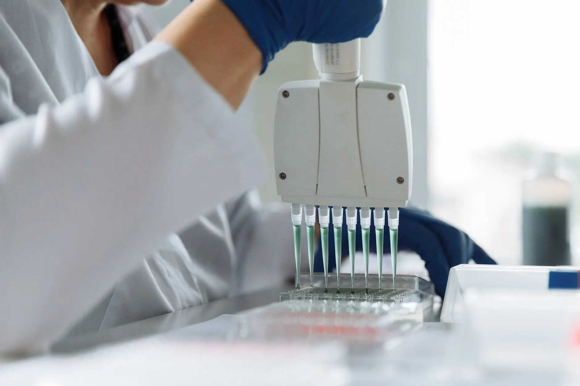 核酸提取试剂在分子诊断中的关键作用及技术对比